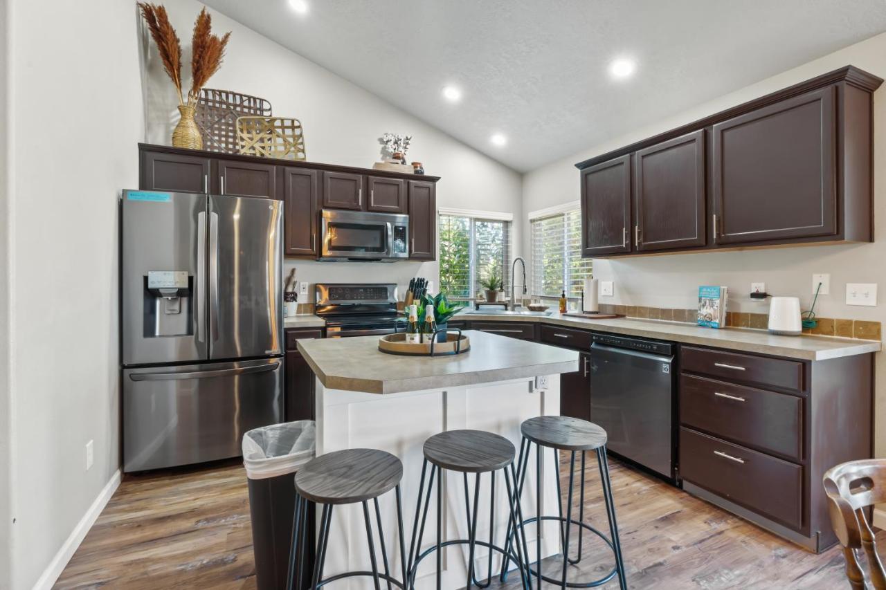 Southwestern Style 4 Bedroom Nampa Home Sleeps 16! Exterior photo