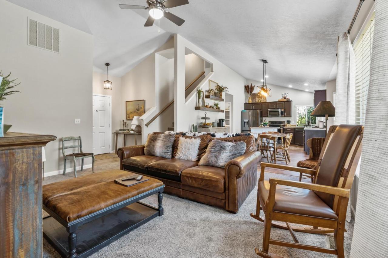 Southwestern Style 4 Bedroom Nampa Home Sleeps 16! Exterior photo